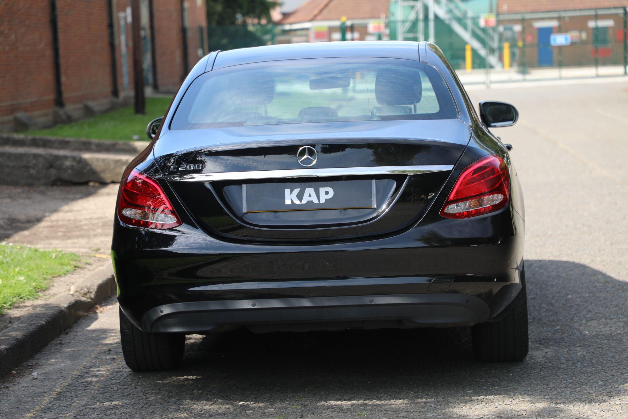 Large vehicle image